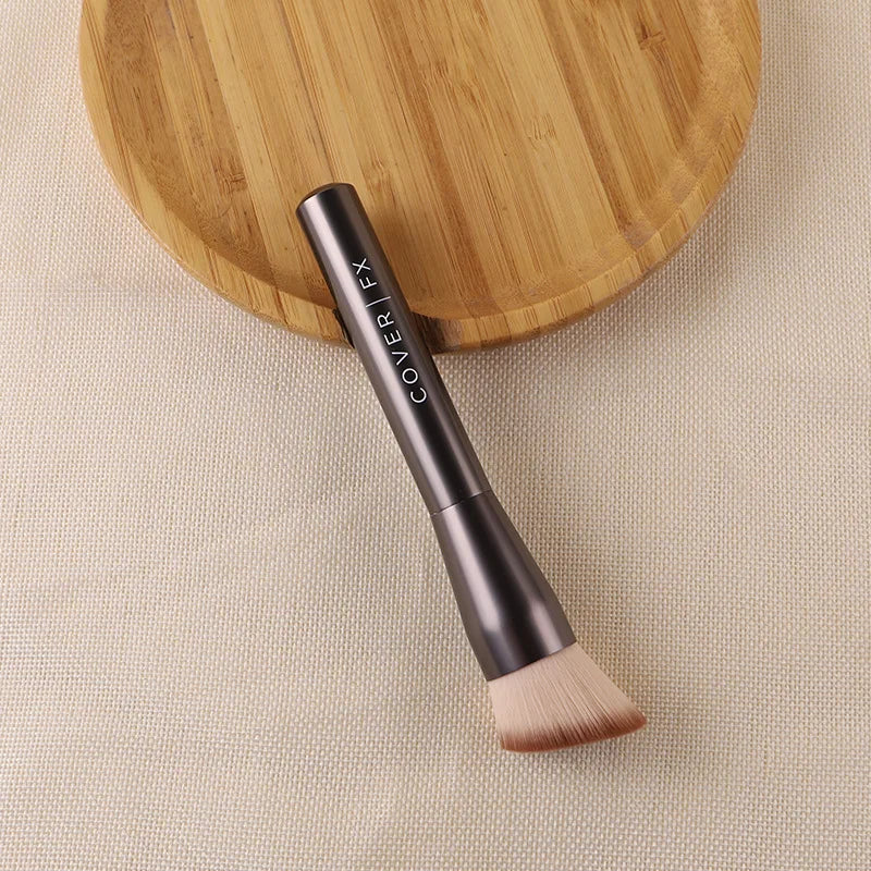 Cover FX Foundation Powder Brush | Soft Fiber Wooden Handle Foundation Makeup Brush QXL