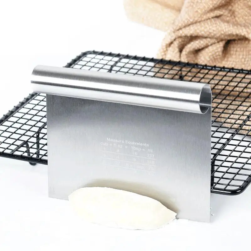 Stainless Steel Cake Scraper & Dough Spatula | Scale Edge Smoother Cake Scraper Spatula QXL