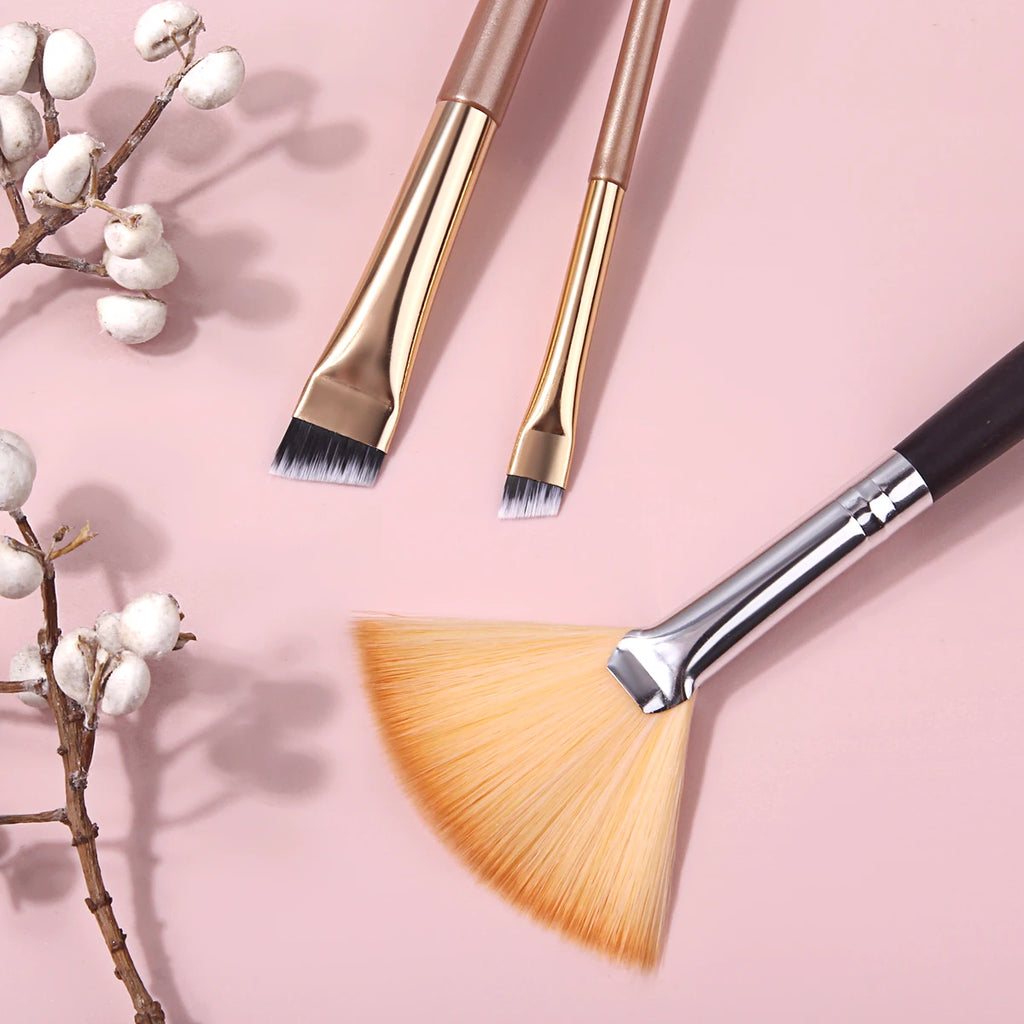 KOSSHOW 3-Pc Highlighter & Angled Eyeliner Brush Set Makeup Brush Set QXL