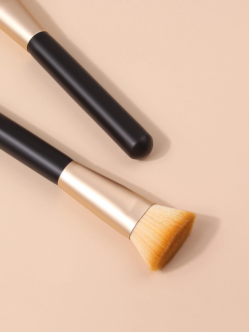 KOSSHOW Flat-Top Foundation Brush | Black Wood Handle Foundation Makeup Brush QXL