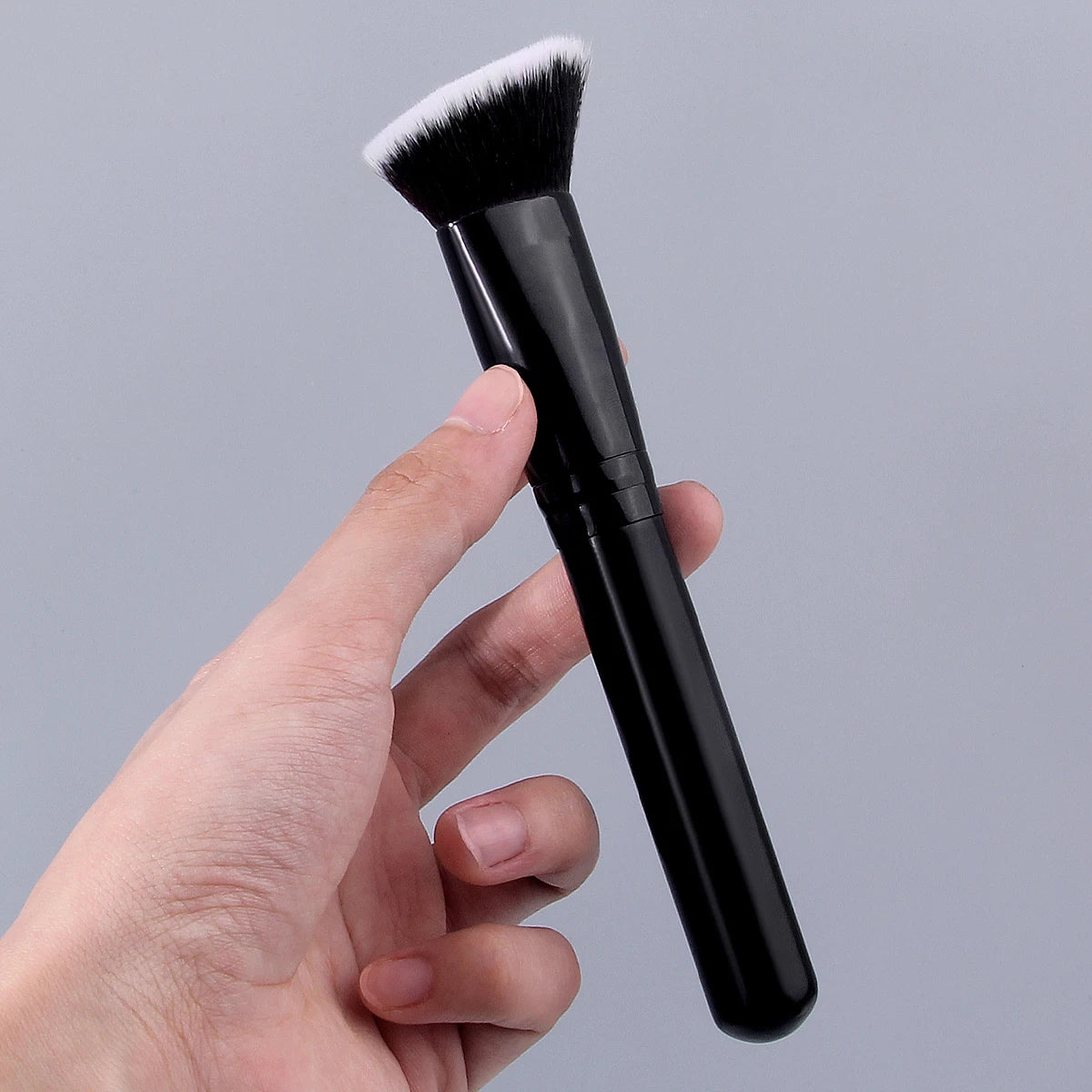 KOSSHOW Soft Angled Blush Contour & Powder Makeup Brush Makeup Brush QXL