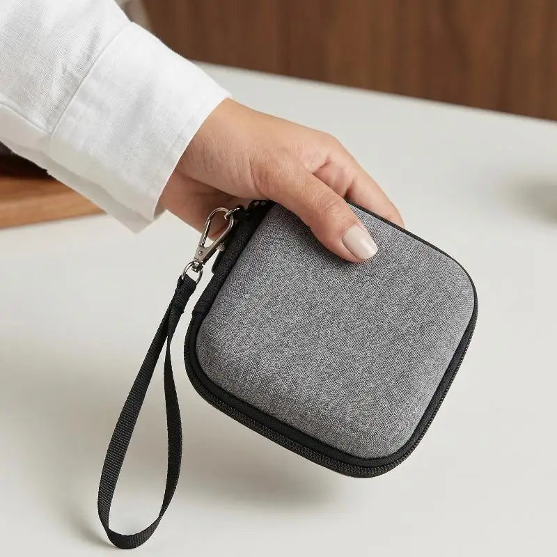 Camera Lens Filter Case – Shockproof, Water-Resistant, 6-Slot Camera Filter Case QXL