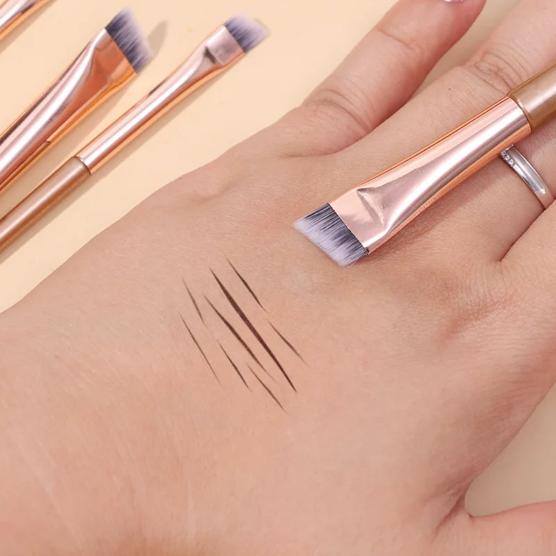 Angled Eyebrow & Eyeliner Brush | Soft Synthetic Flat Tip Eyebrow Eyeliner Brush QXL
