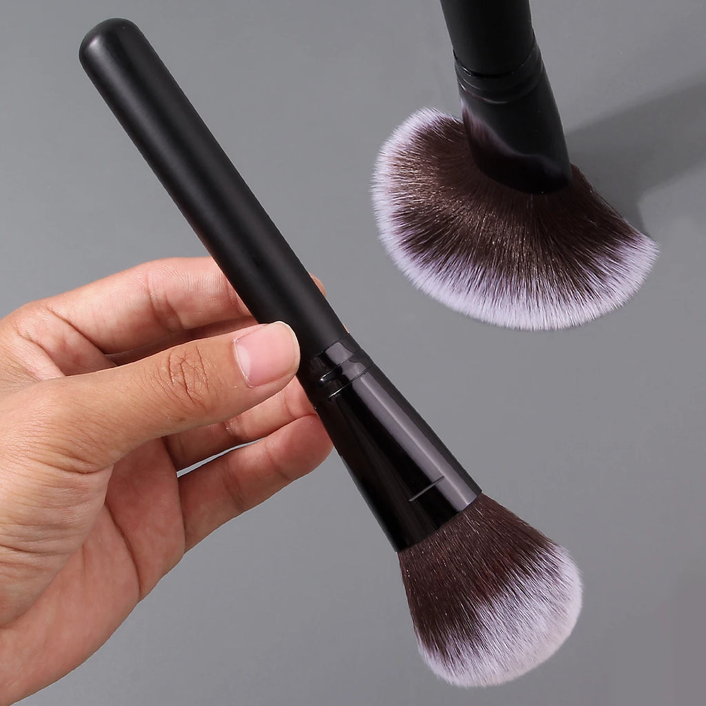 Multifunctional Makeup Brush – Powder, Contour & Blush Makeup Brush QXL