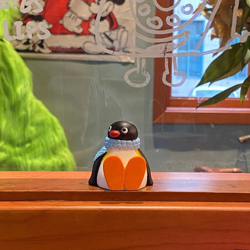 Kawaii Penguin Resin Figurine | Desk & Car Ornament 6cm Decorative Figurine QXL
