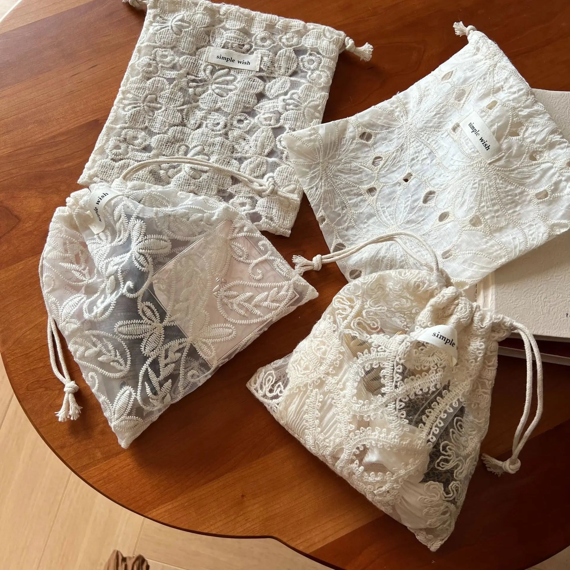 Cotton Mesh Lace Drawstring Pouch – Cosmetics & Oil Storage Drawstring Storage Pouch QXL