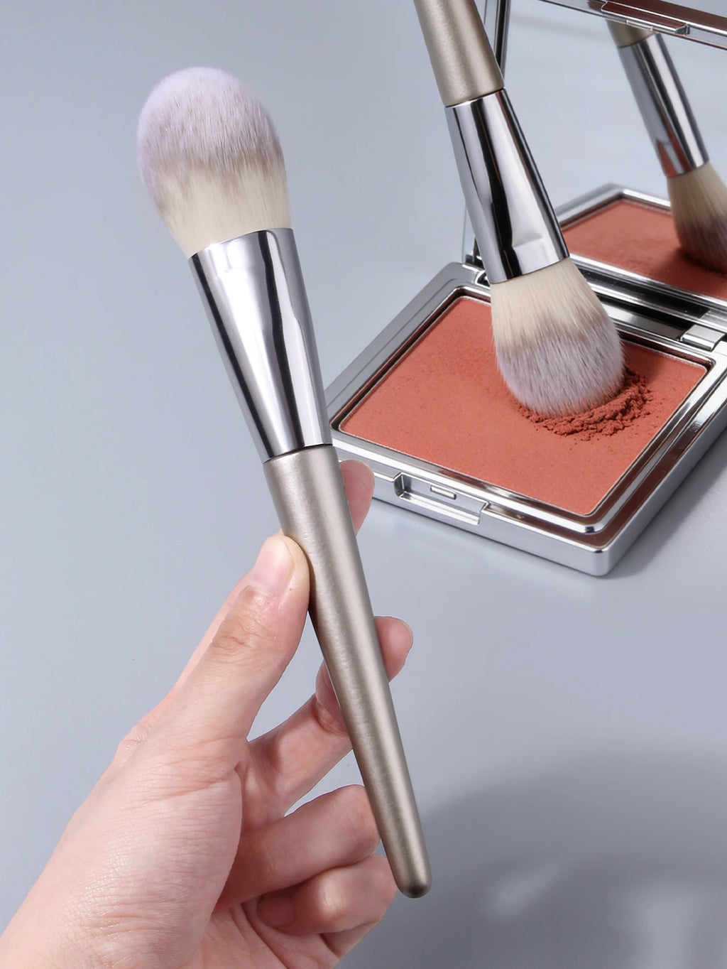 KOSSHOW Tongue-Shaped Blush Powder Brush – Silver Handle Blush Makeup Brush QXL