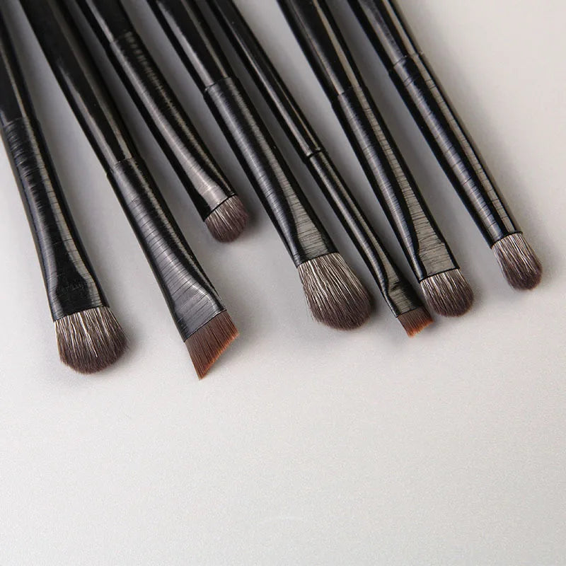 Professional Wool Fiber Makeup Brush – Eye Shadow & Blush Makeup Brush QXL