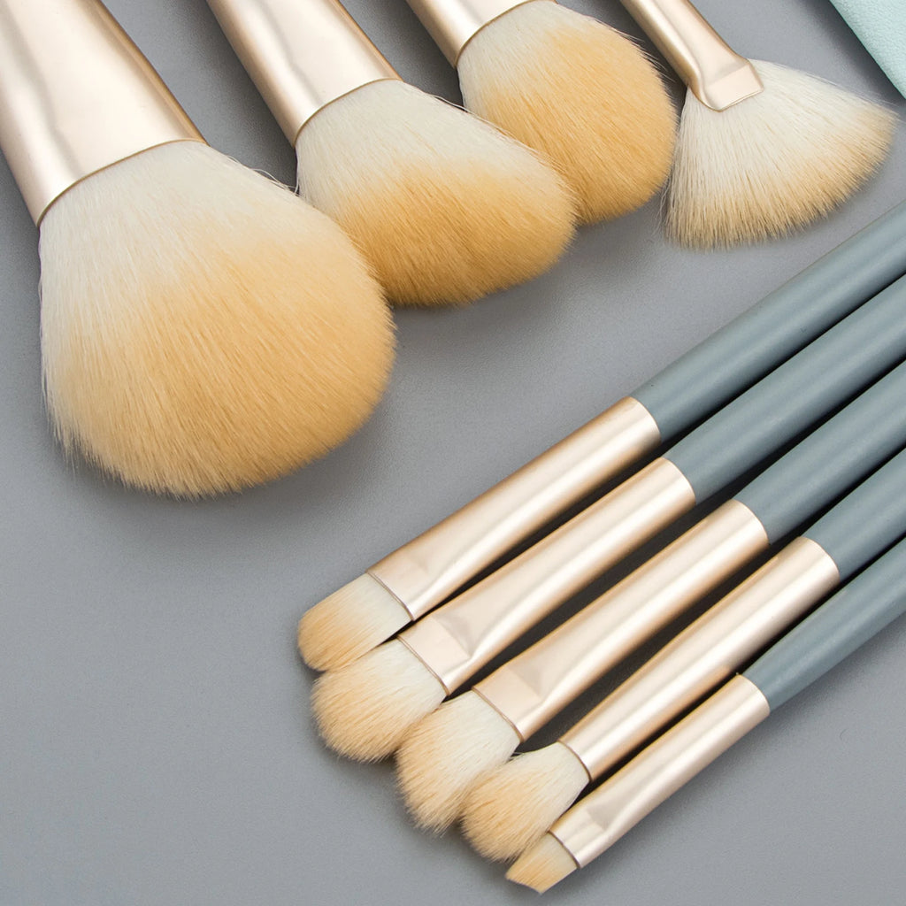 Ronshadow 9-Pc Makeup Brush Set with Snap Storage Bag Makeup Brush Set QXL