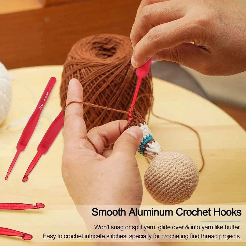 30-Piece Aluminum Crochet Hook Set | Ergonomic Silicone Handles Crochet Hook Set QXL