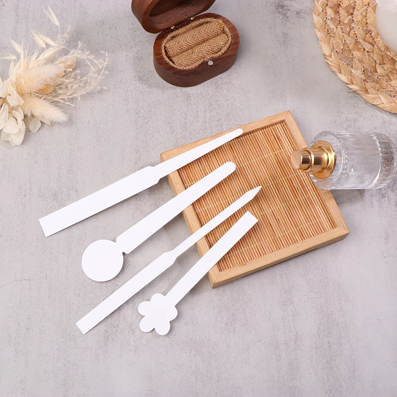 100-Pack Flower-Shape Perfume & Essential Oil Test Strips Perfume Test Strips QXL