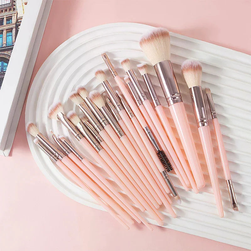 20-Piece Pink Makeup Brush Set | Foundation, Blush & Eye Makeup Brush Set QXL
