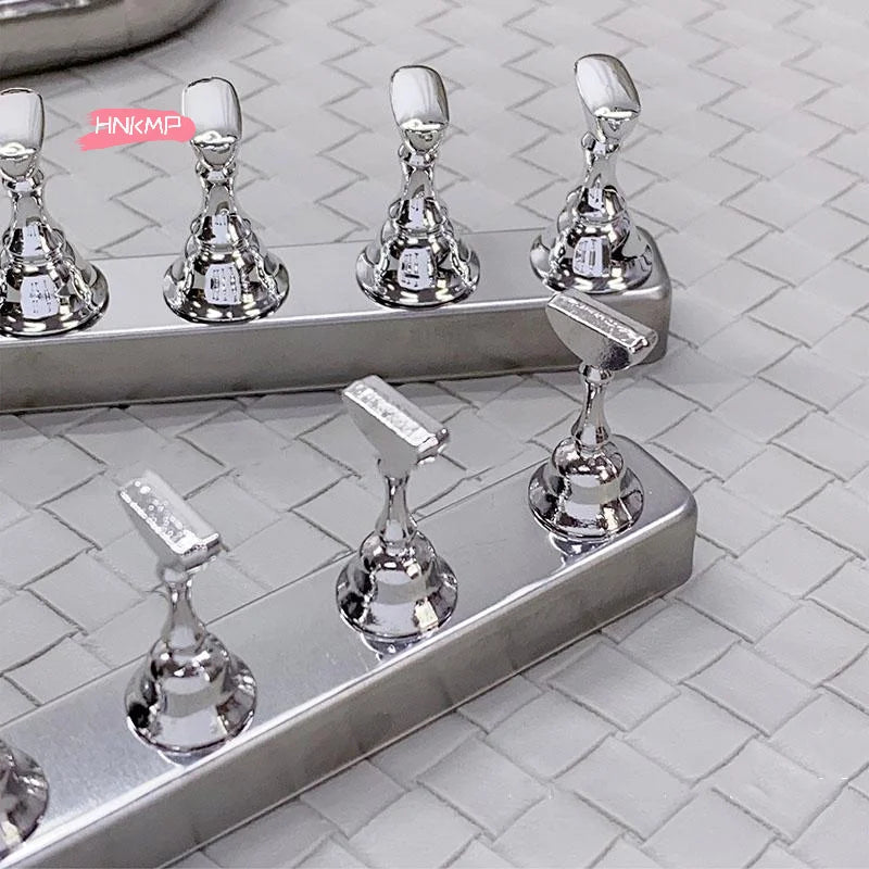 Magnetic Nail Art Practice Stand Set – 5 Holders & Base Nail Art Practice Stand QXL