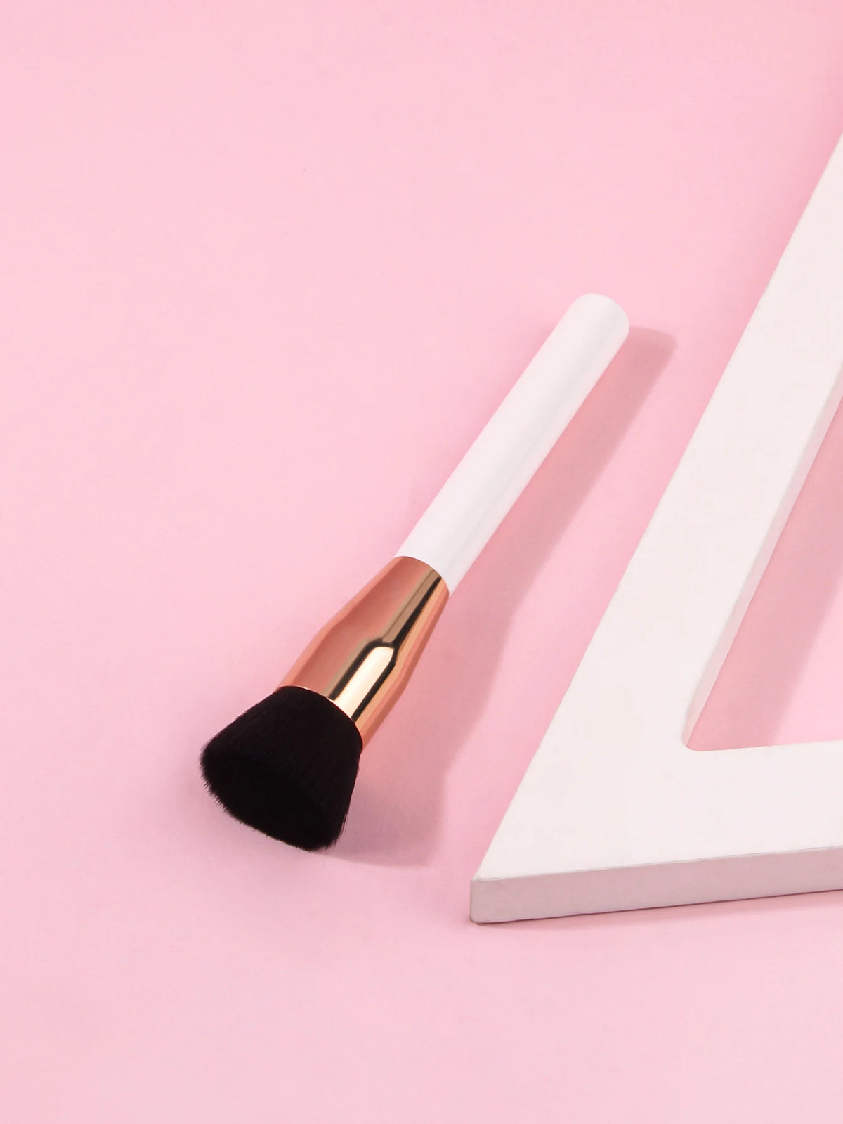 KOSSHOW Flat Top Foundation Brush – Blend, Contour & Blush Foundation Makeup Brush QXL