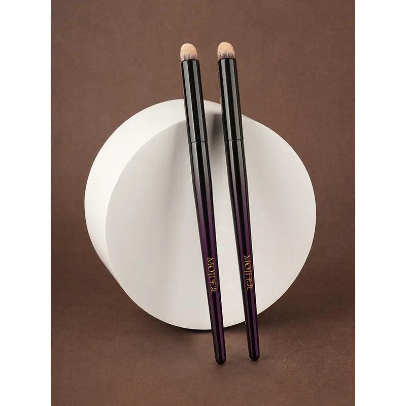 Moji M222 Bullet Concealer Brush | Lip, Eye & Blending Concealer Makeup Brush QXL