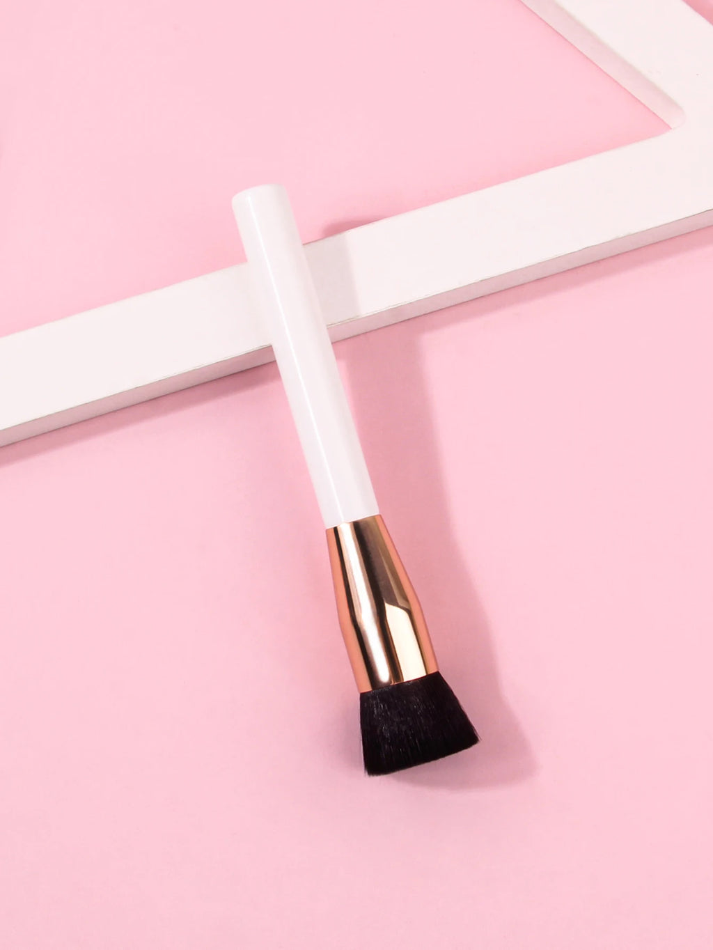 KOSSHOW Flat Top Foundation Brush – Blend, Contour & Blush Foundation Makeup Brush QXL