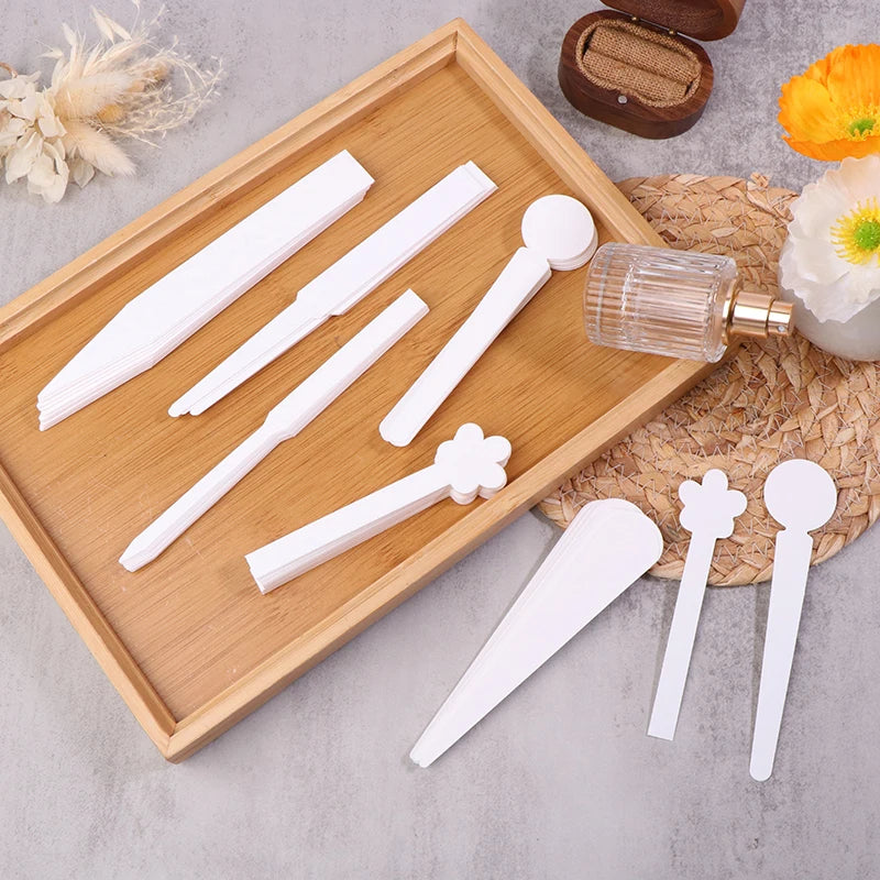 100-Pack Flower-Shape Perfume & Essential Oil Test Strips Perfume Test Strips QXL