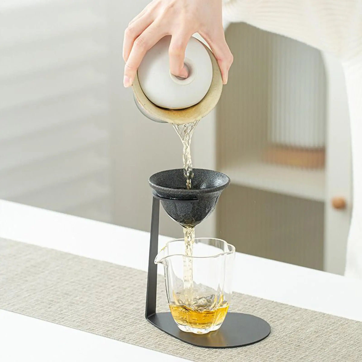 Reusable Ceramic Coffee & Tea Filter Strainer with Stand Ceramic Tea Strainer QXL