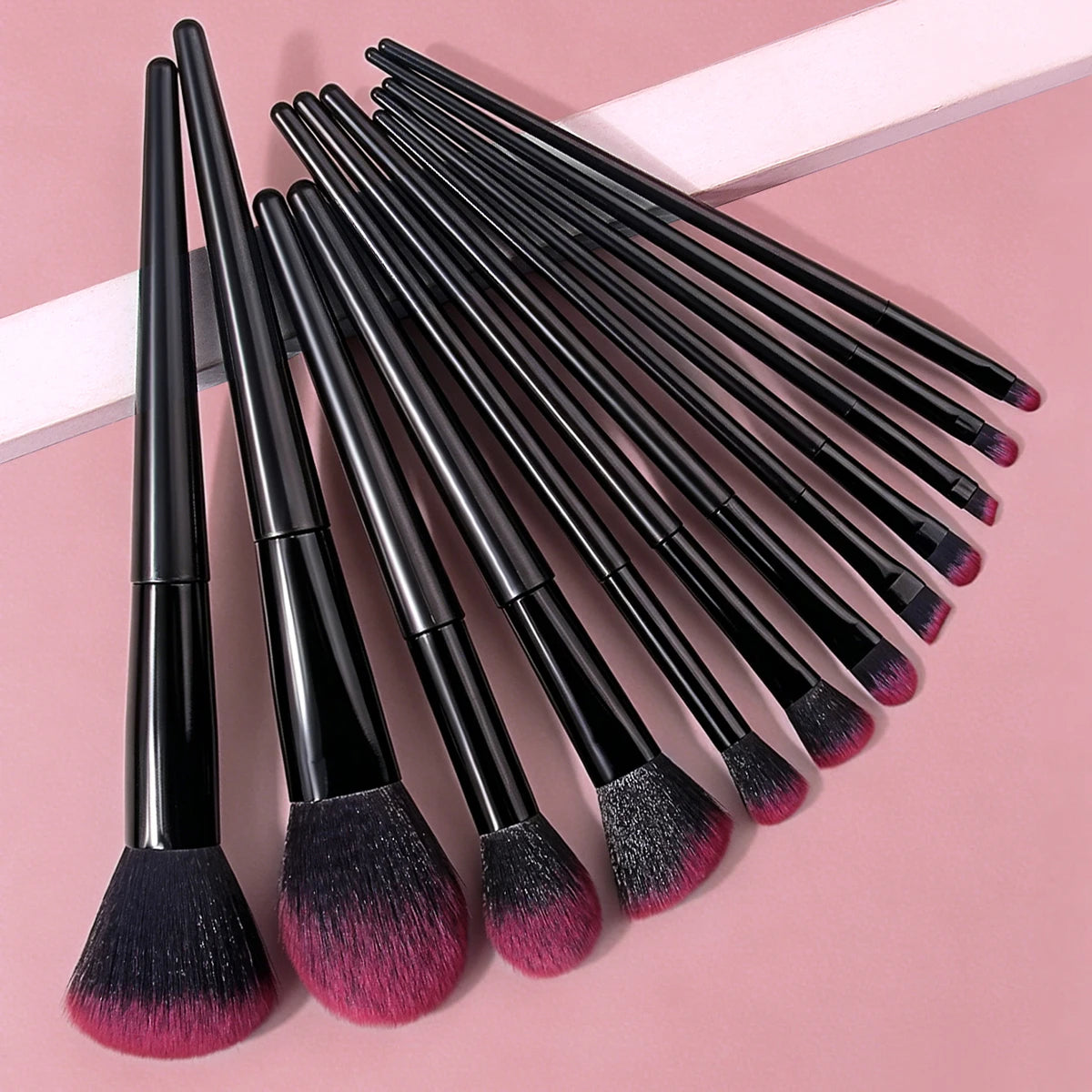 KOSSHOW 18-Pc Makeup Brush Set – Foundation & Eyeshadow Makeup Brush Set QXL