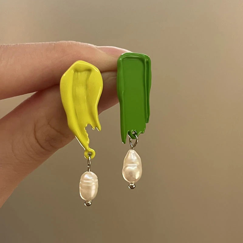 French Retro Asymmetrical Pearl Drop Earrings | Oil Painting Pearl Drop Earrings QXL B