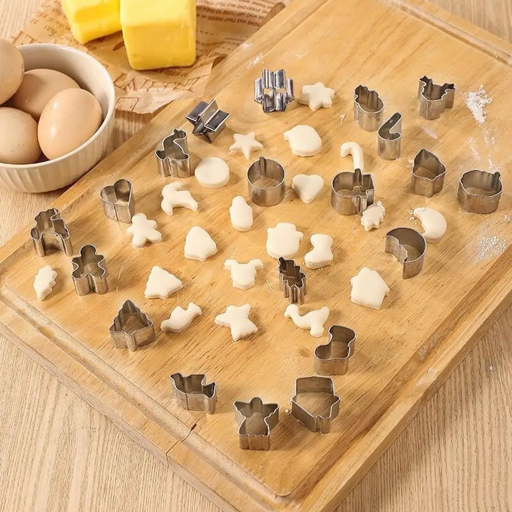20-Pc Christmas Cookie Cutters | Stainless Steel Holiday Set Cookie Cutter Set QXL