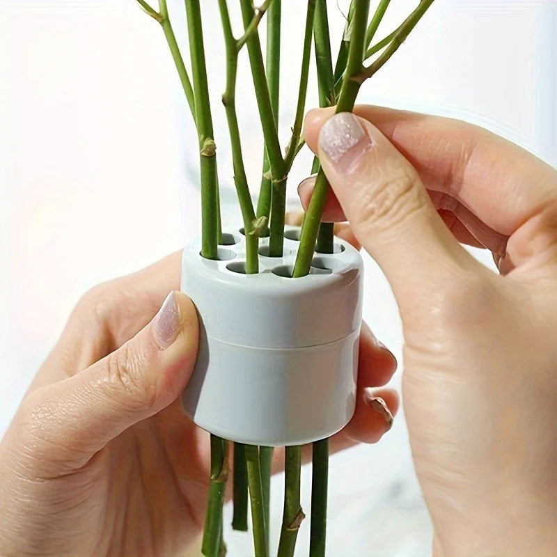 Spiral Vase Flower Arranger | Bouquet Holder & Stem Fixer Floral Arranging Tool QXL