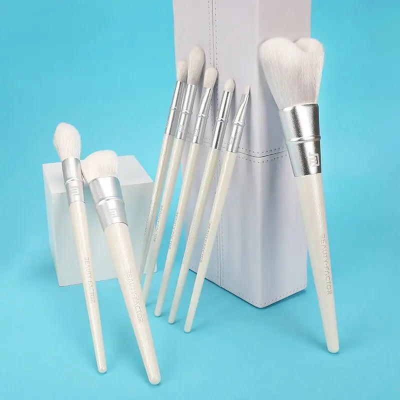 8-Piece Beginner Makeup Brush Set – Blush, Eyeshadow & Highlight Makeup Brush Set QXL