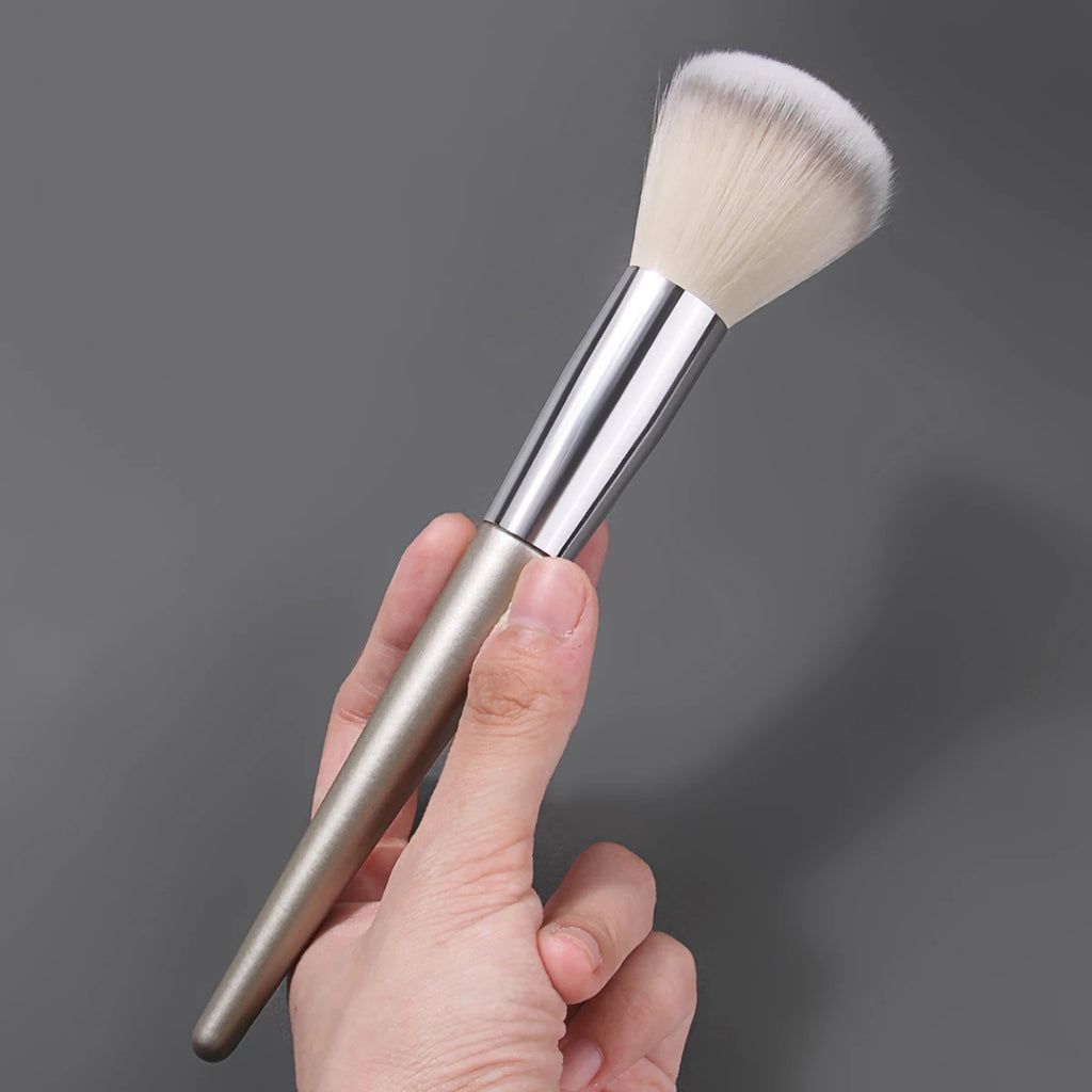 KOSSHOW Large Powder Brush | Ombre Hair Champagne Wood Handle Powder Makeup Brush QXL