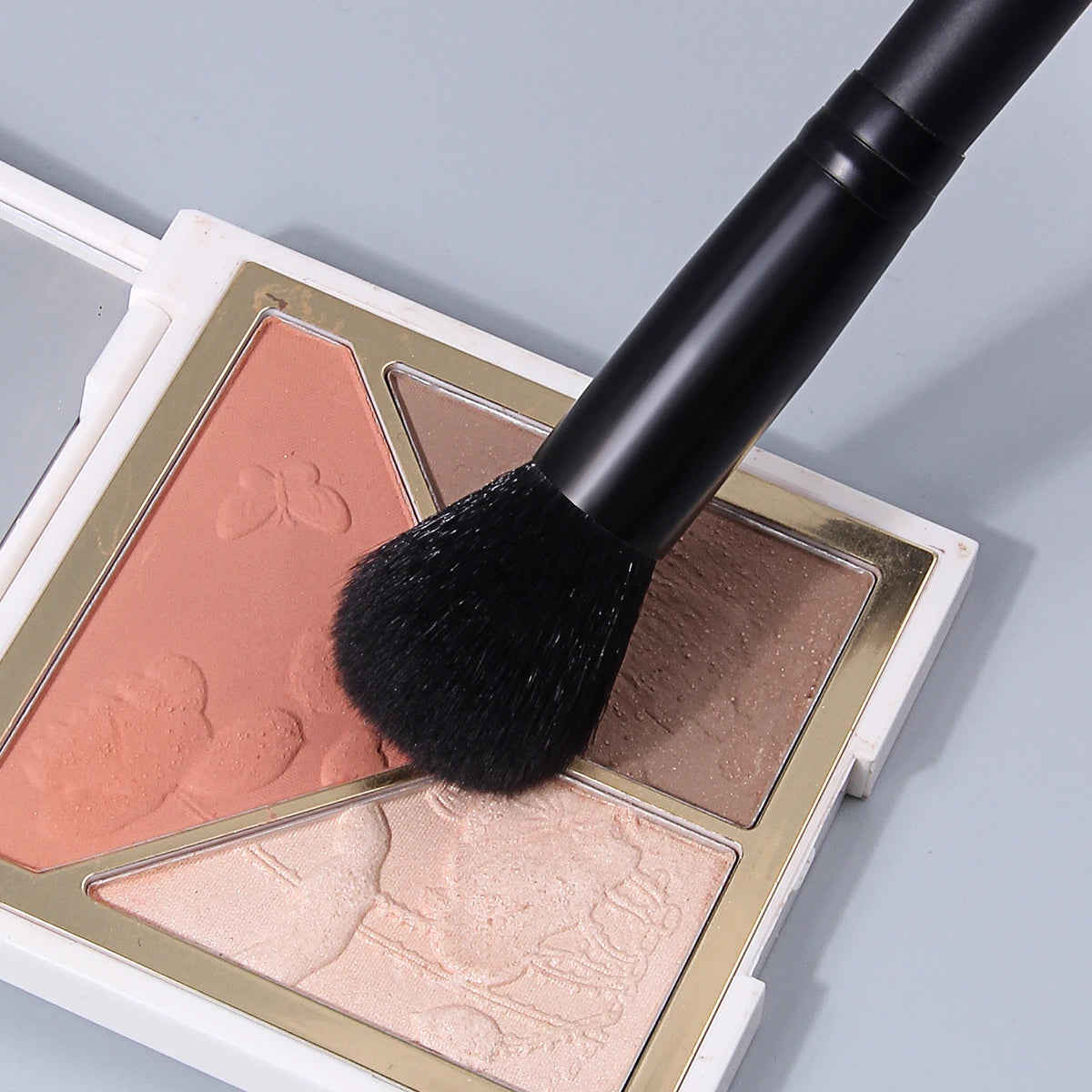 KOSSHOW Professional Blush Brush | Soft Fluffy Wooden Handle Blush Makeup Brush QXL
