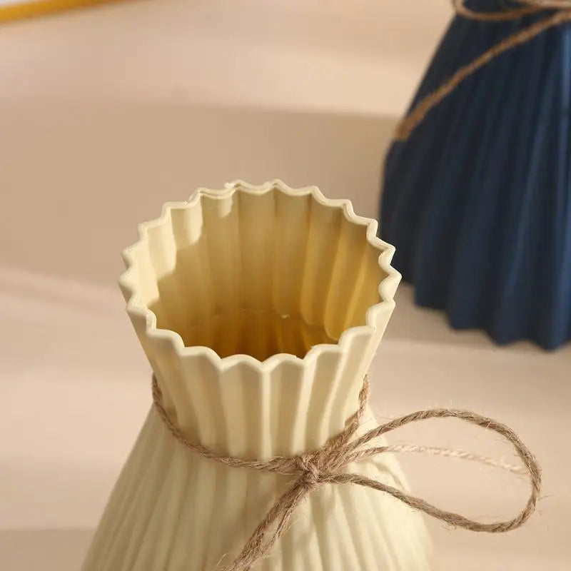 Origami Foldable Plastic Vase | Pleated Flower Holder Decor Decorative Flower Vase QXL