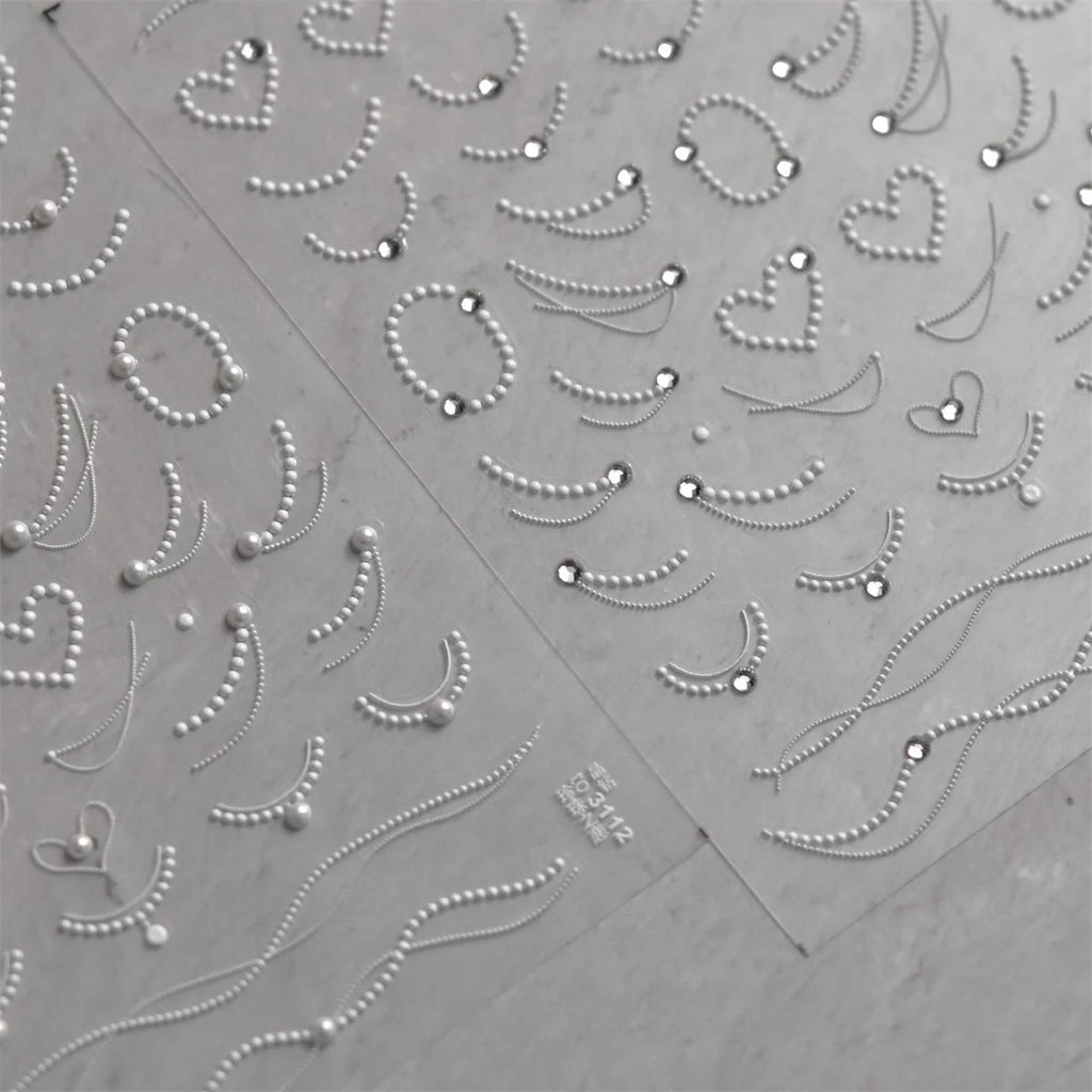 5D Pearl Lace Wave Chain Nail Art Stickers – Elegant White Decals Nail Art Stickers QXL