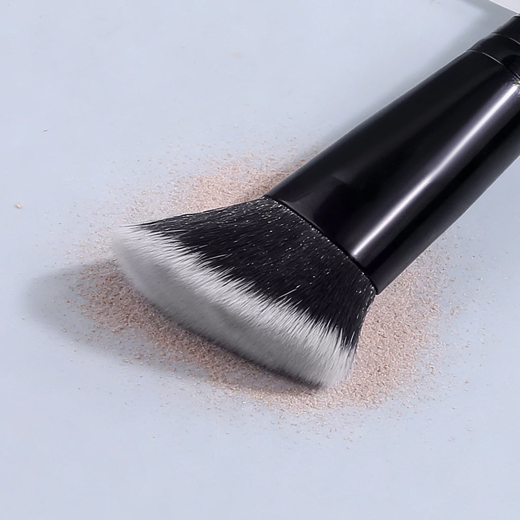 KOSSHOW Soft Angled Blush Contour Makeup Brush – Black Makeup Brush QXL