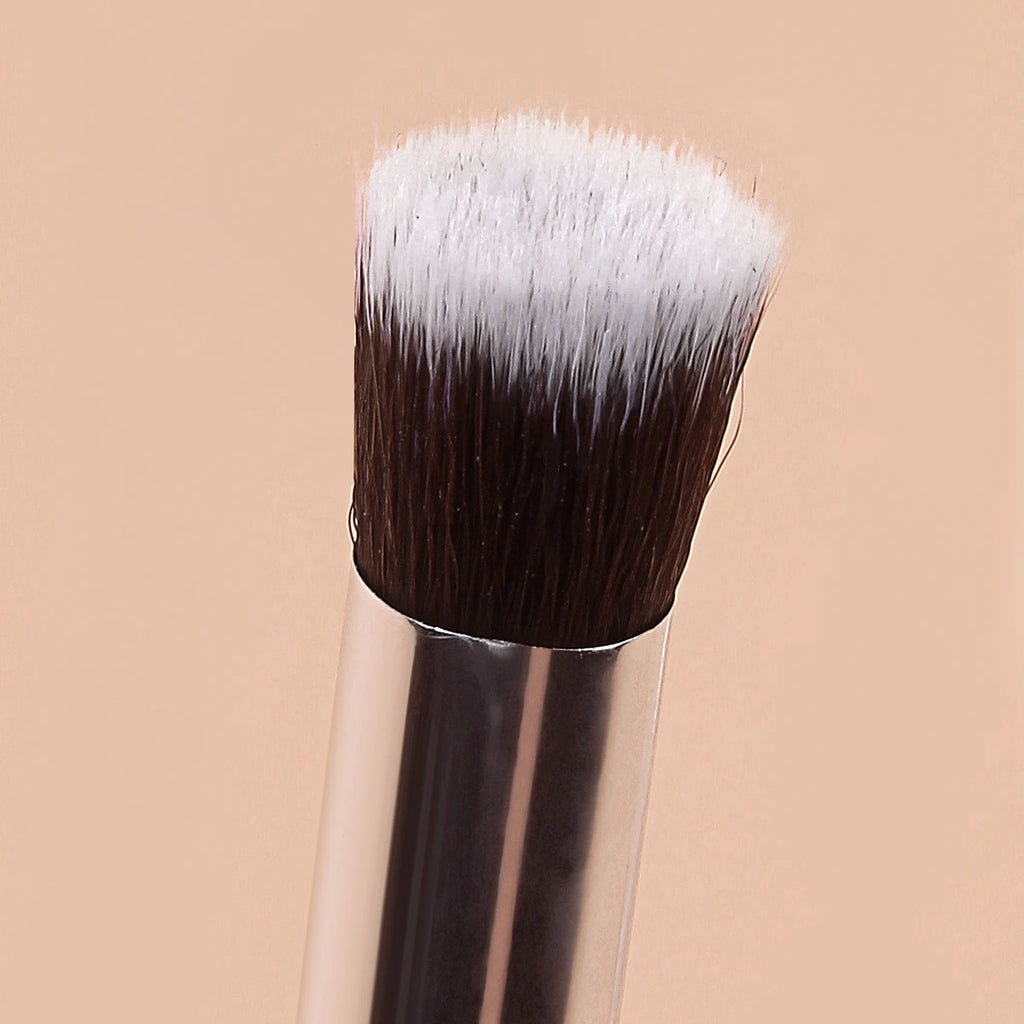 KOSSHOW Precision Concealer Brush | Nylon, Wood Handle Concealer Brush QXL