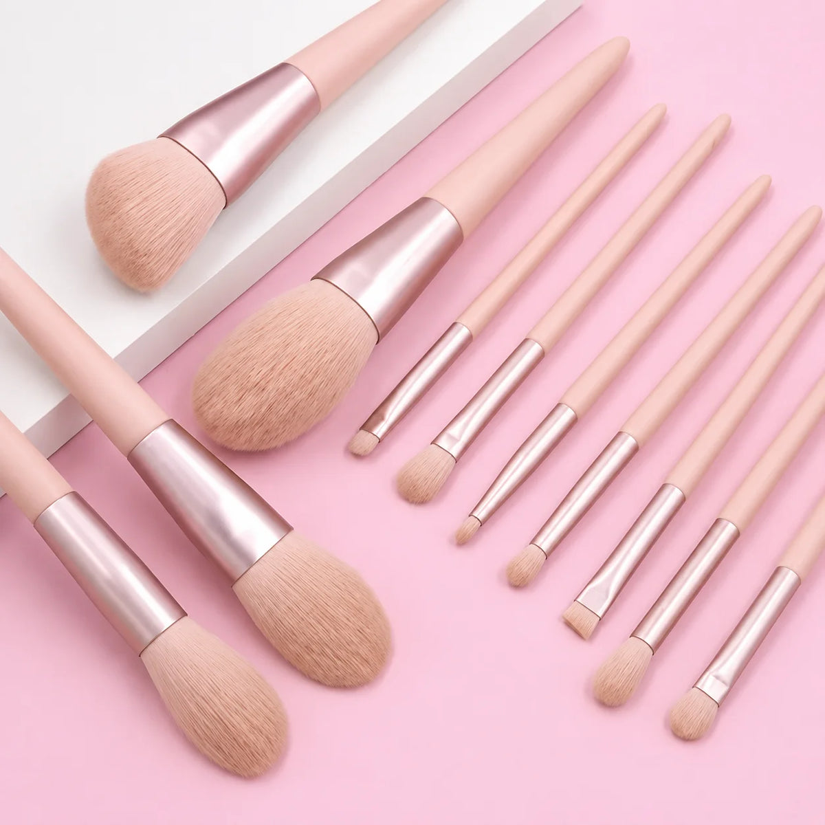 11-Piece Pink Makeup Brush Set with Storage Bag | Soft Bristles Makeup Brush Set QXL