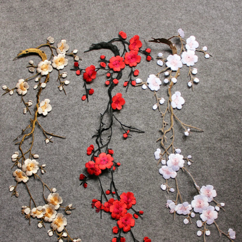 Embroidered Plum Blossom Iron-On Sew-On Fabric Patch Applique Embroidered Fabric Patch QXL