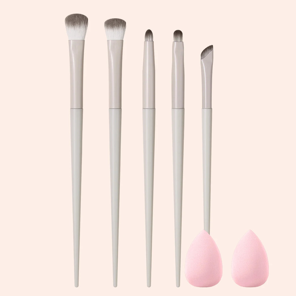 KOSSHOW 7-Pc Eye Makeup Brush Set with Sponges Eye Makeup Brush Set QXL Light Grey