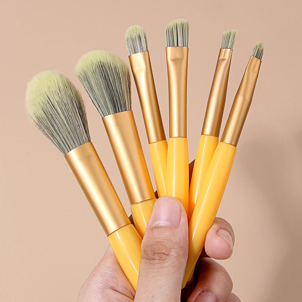 KOSSHOW 6-Piece Portable Makeup Brush Set – Vibrant Orange Makeup Brush Set QXL
