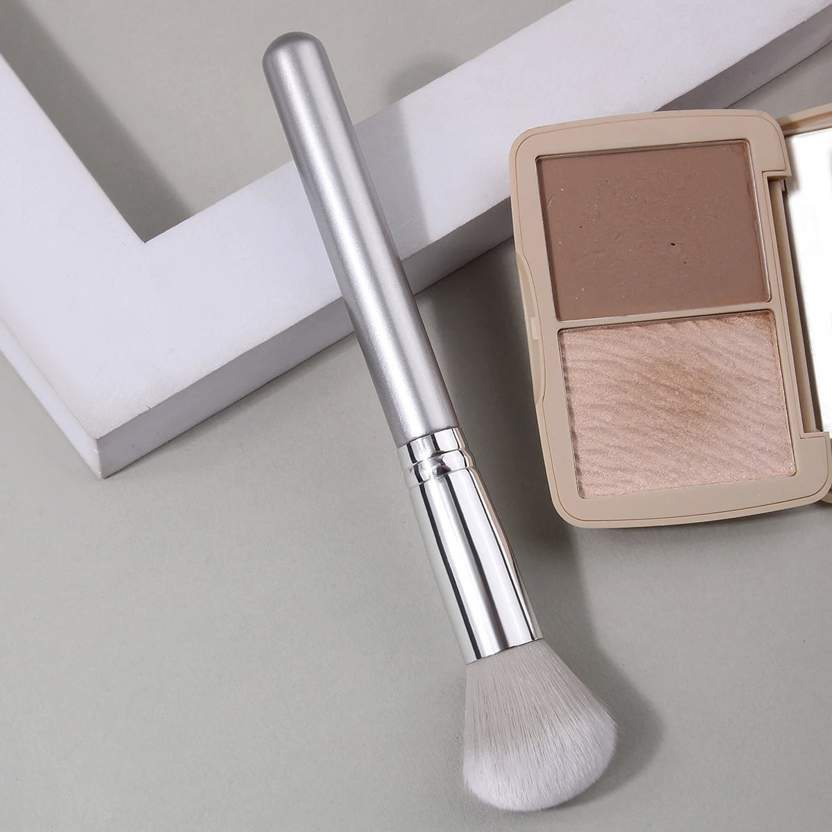 KOSSHOW Powder & Blush Makeup Brush | Silver Wood Handle Makeup Brush QXL
