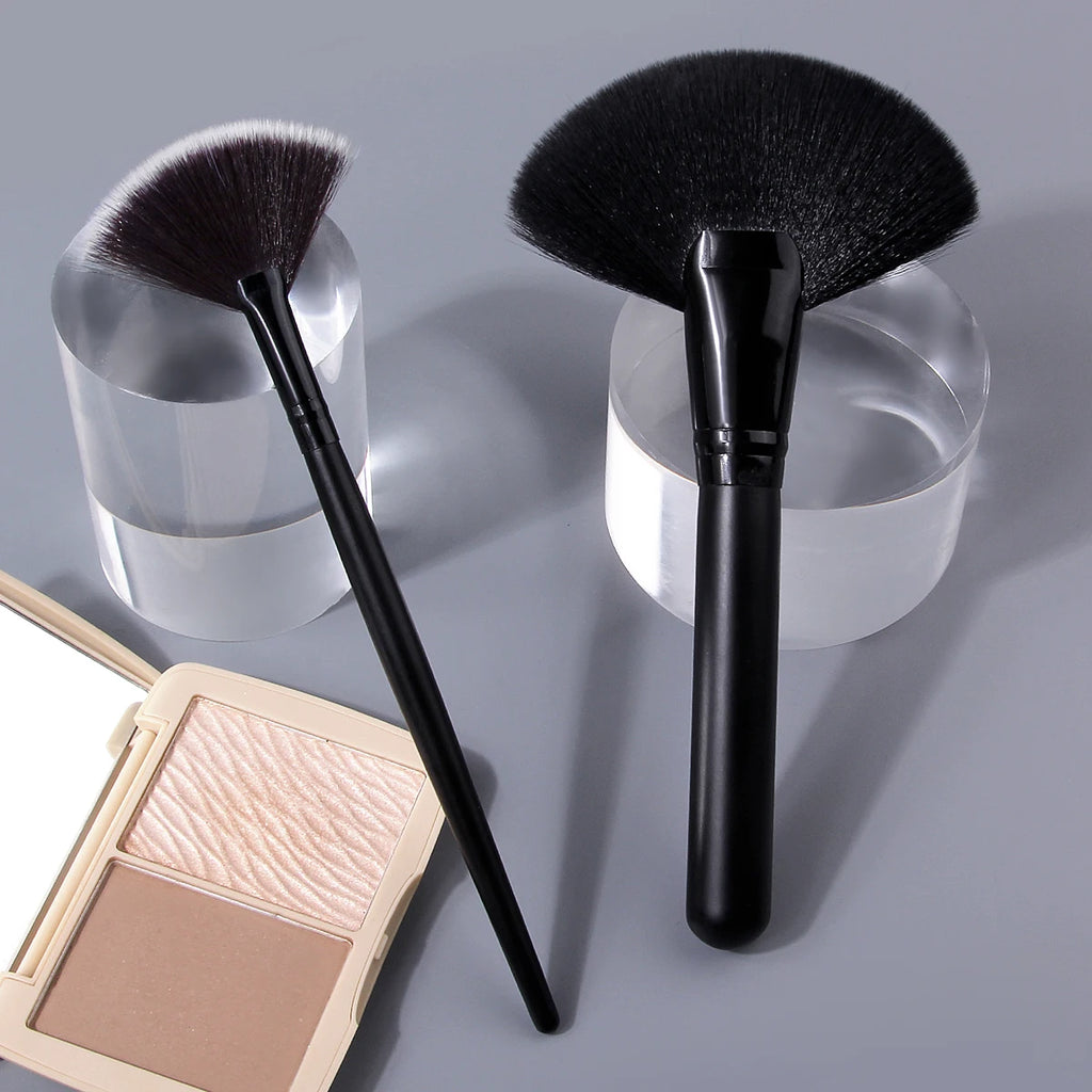 KOSSHOW 2-Pc Fan Makeup Brush Set – Highlight & Powder Fan Makeup Brush Set QXL