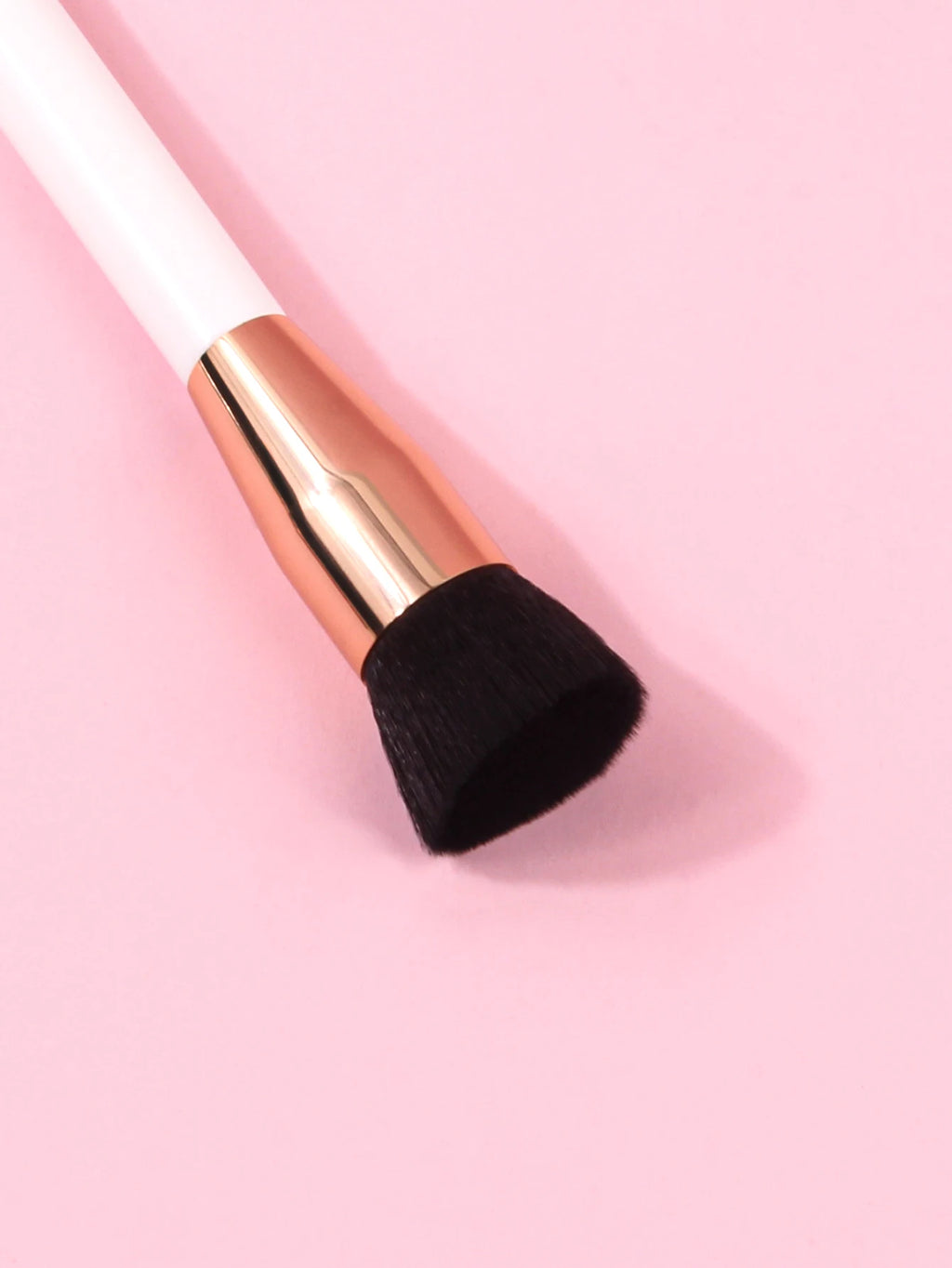 KOSSHOW Flat Top Foundation Brush – Blend, Contour & Blush Foundation Makeup Brush QXL