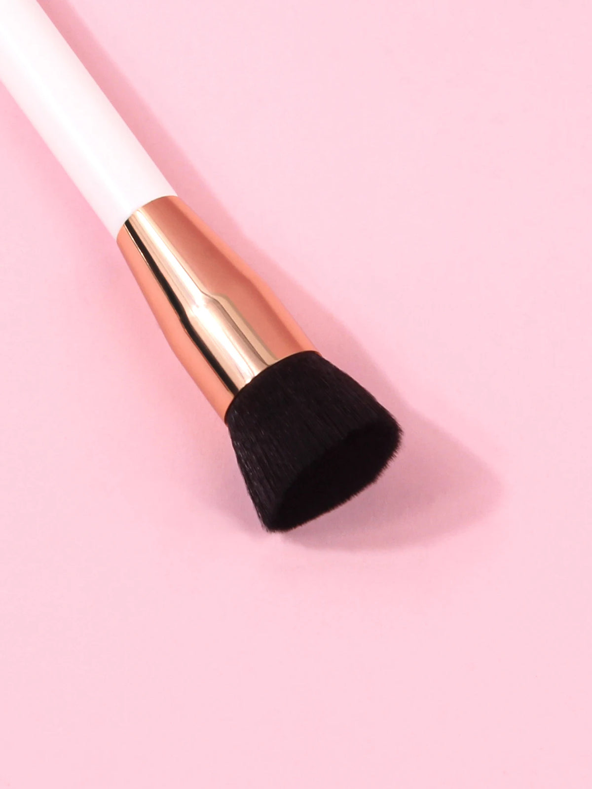 KOSSHOW Flat Top Foundation Brush – Blend, Contour & Blush Foundation Makeup Brush QXL
