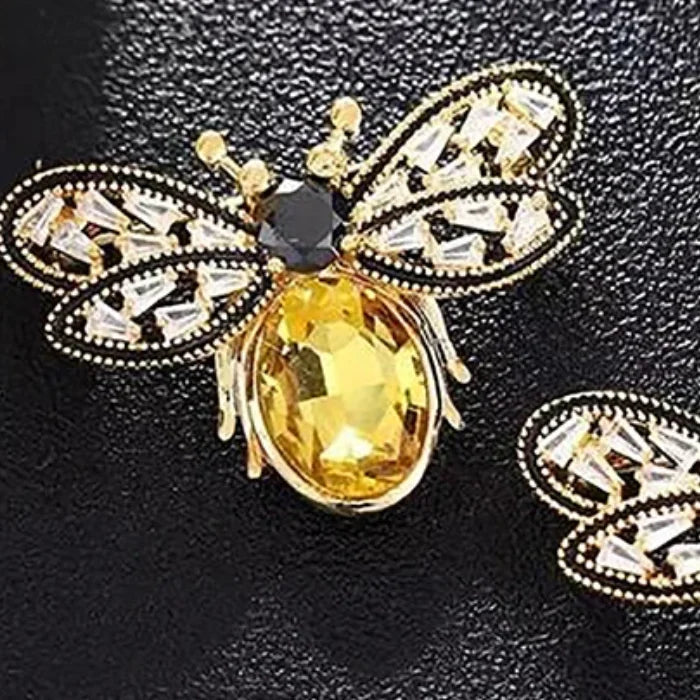 Vintage Little Bee Brooch Pin | Zinc Alloy Women's Accessory Fashion Brooch Pin QXL