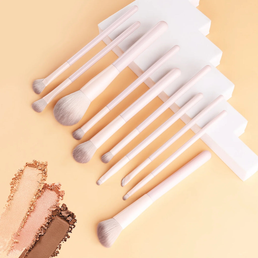LUXEBLEND 10-Pc Beginner Makeup Brush Set with Storage Bag Makeup Brush Set QXL
