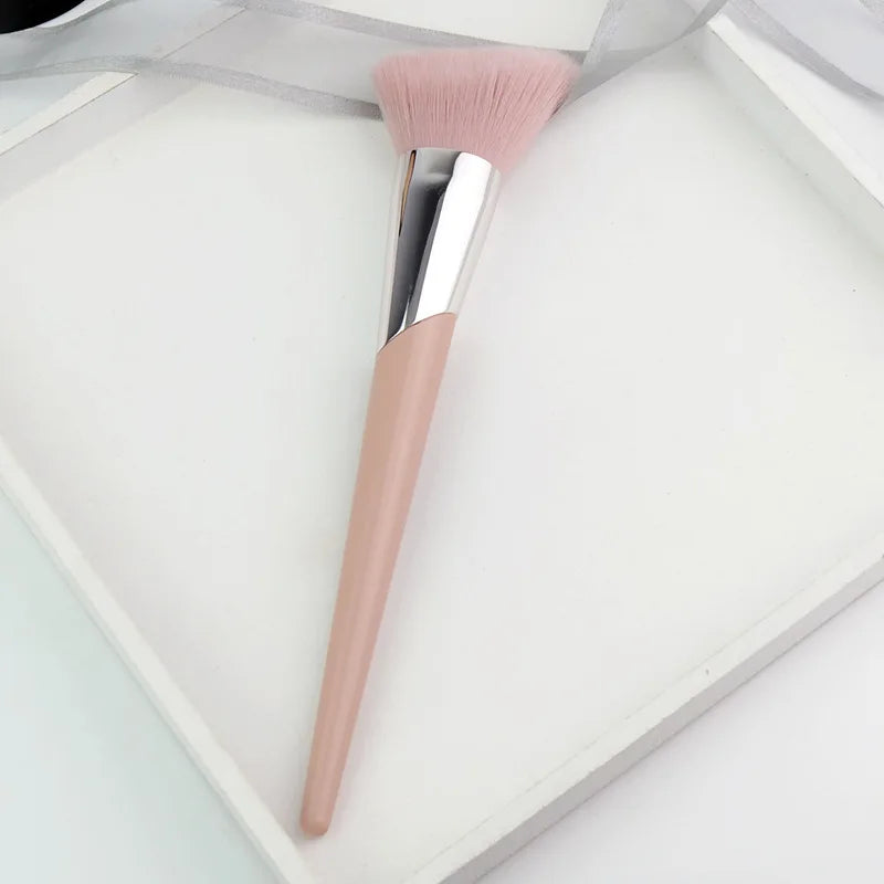#190 Large Angled Contour Makeup Brush – Pink Sculpting Tool Contour Makeup Brush QXL