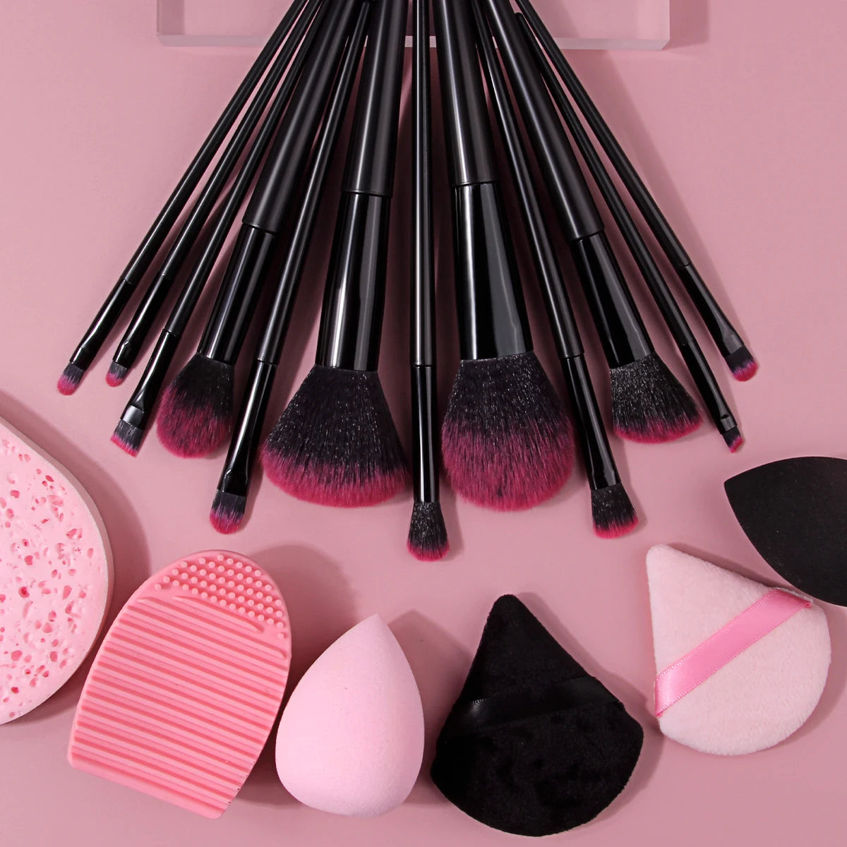 KOSSHOW 18-Pc Makeup Brush Set – Foundation & Eyeshadow Makeup Brush Set QXL