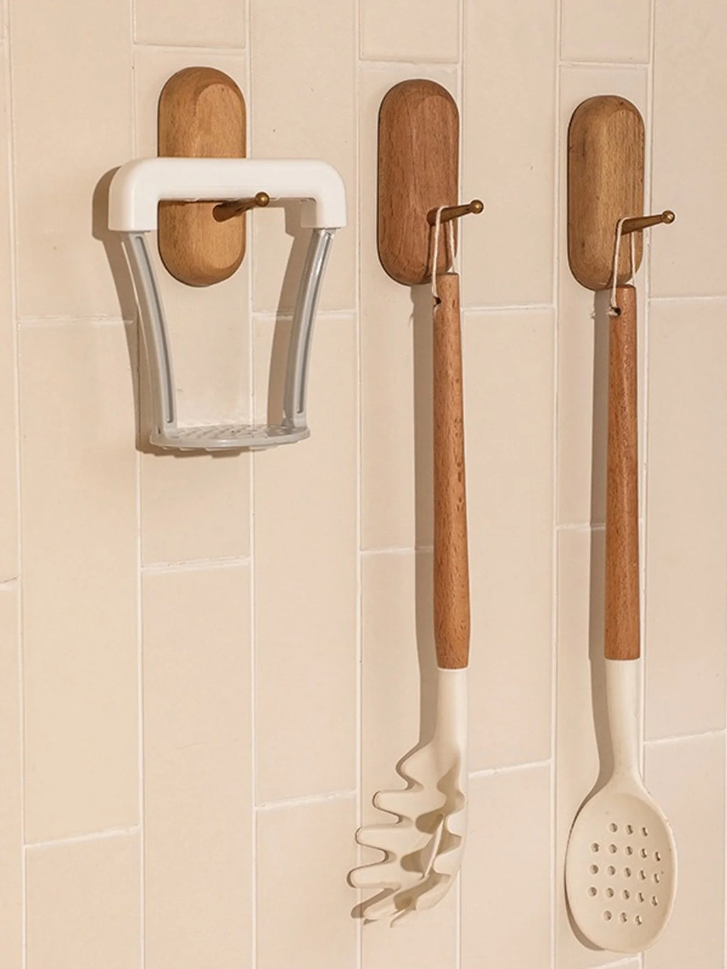 Manual Potato Masher & Vegetable Crusher – Durable PP Tool Potato Masher QXL