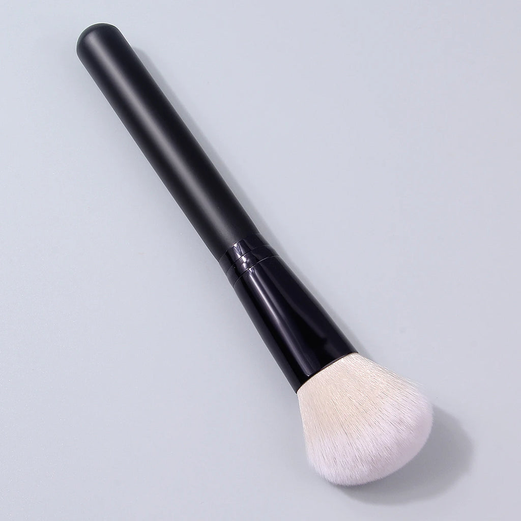 Soft Multi-Purpose Makeup Brush – Blush, Contour & Powder Makeup Brush QXL