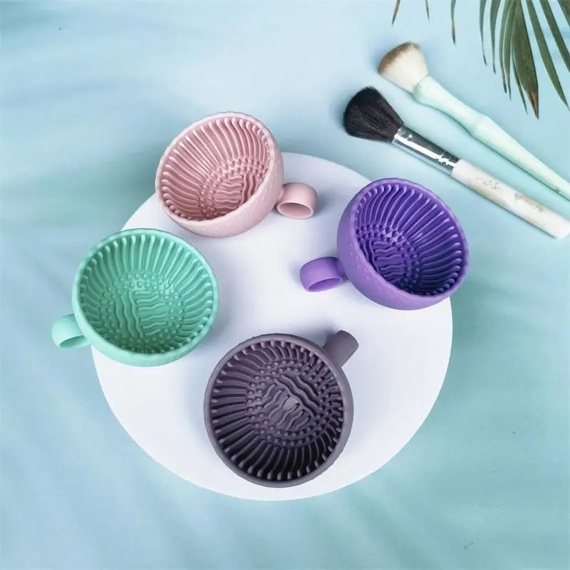 Silicone Makeup Brush Cleaning Bowl & Scrubber Pad Brush Cleaning Tool QXL