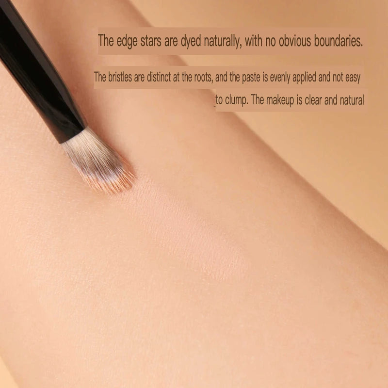Triangular Concealer Detail Brush | Highlighter Makeup Tool Concealer Makeup Brush QXL