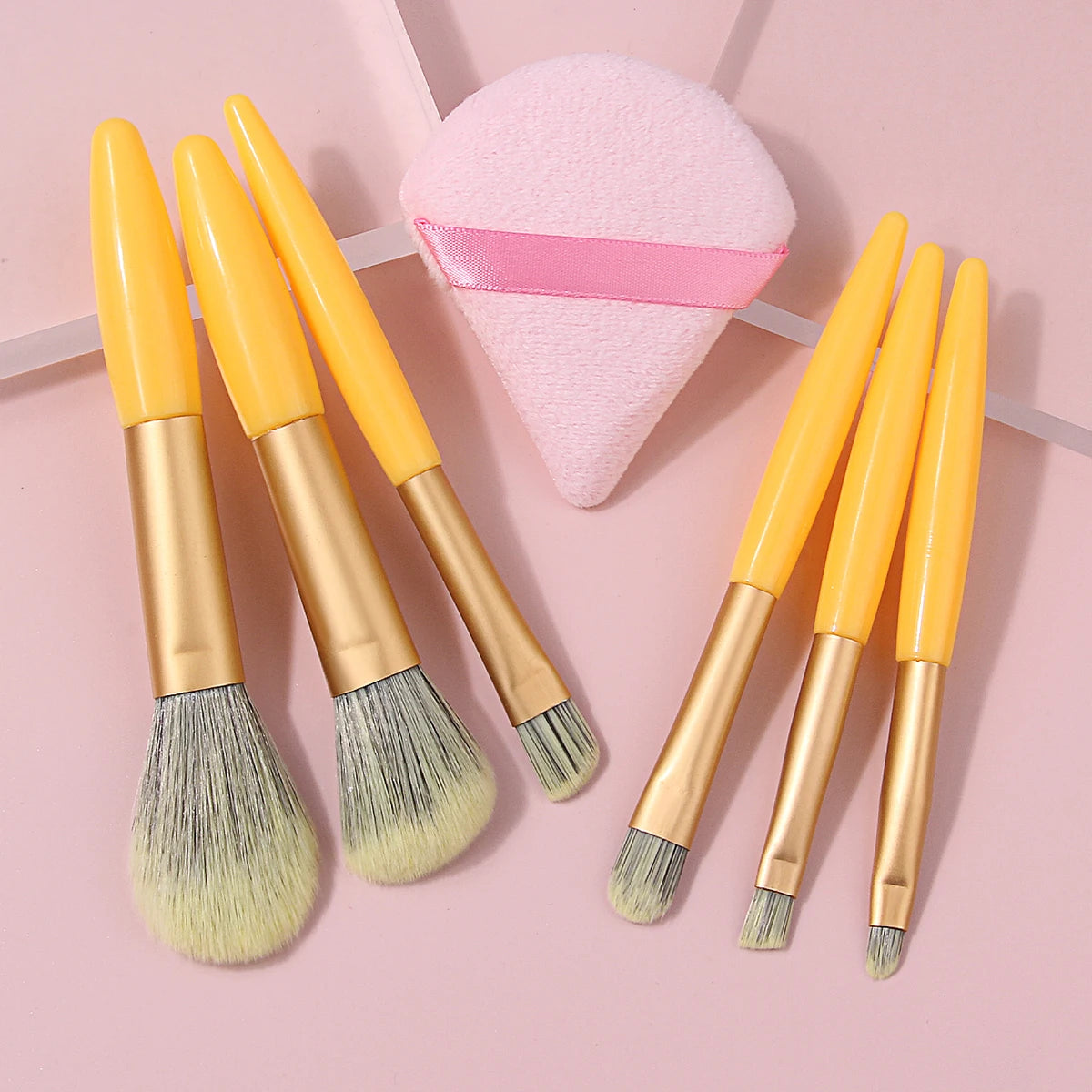 KOSSHOW 7-Piece Yellow Mini Makeup Brush Set | Nylon Bristles Makeup Brush Set QXL